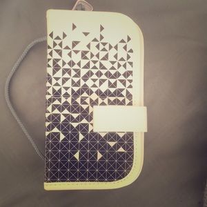 Makeup brush travel kit